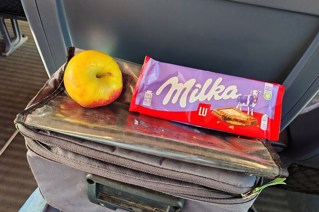 Passendes Frühstück: Apfel und ALPENmilch Passendes Frühstück: Apfel und ALPENmilch