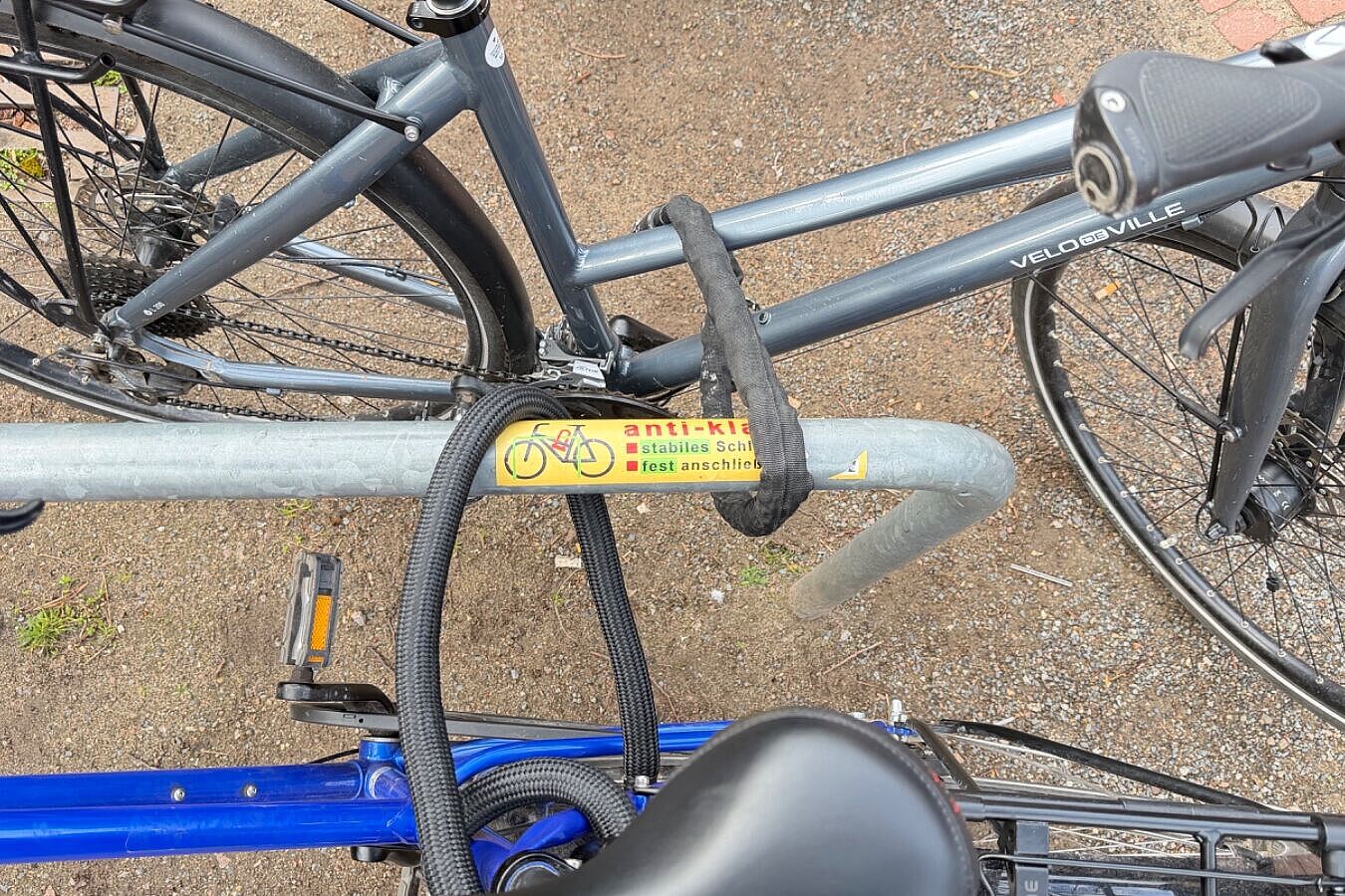 39 % weniger! Dickes Minus bei den Fahrrad-Diebstählen in Langenhagen! a"N"schließen statt a"B"schließen: Erfolgreiche Fahrrad-anti-klau-Aktion des ADFC