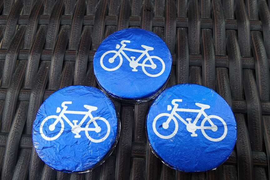 Rad Räder gegen Diebstahl schützen - gestohlene Räder wiederfinden: Mit Künstlicher Intelligenz KI/Artificial Intelligence AI