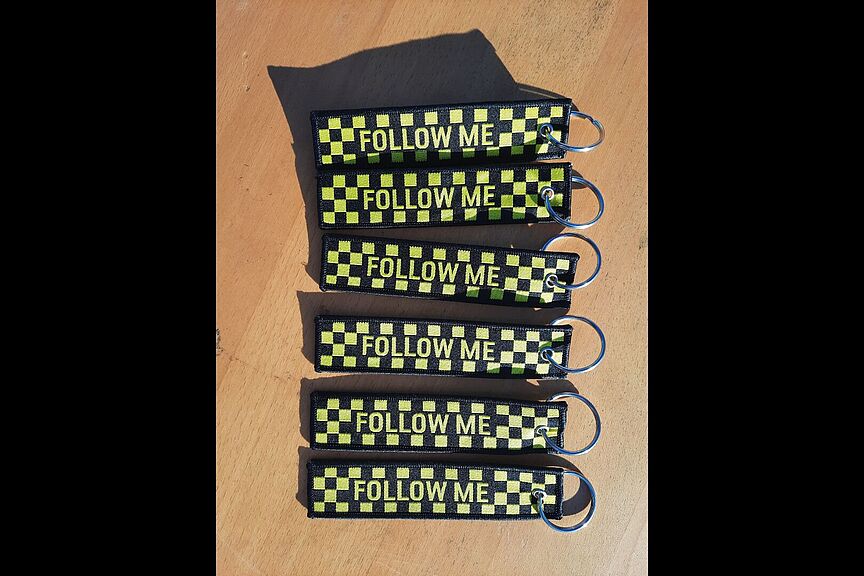 Follow me Nur Radfahren ist schöner! "FOLLOW ME!" So heißt es auf den Radtouren des ADFC Landenhagen: ALLE werden von speziell ausgebildeten ADFC-TourGuides® geleitet.Foto: R.S. / ADFC Langenhagen