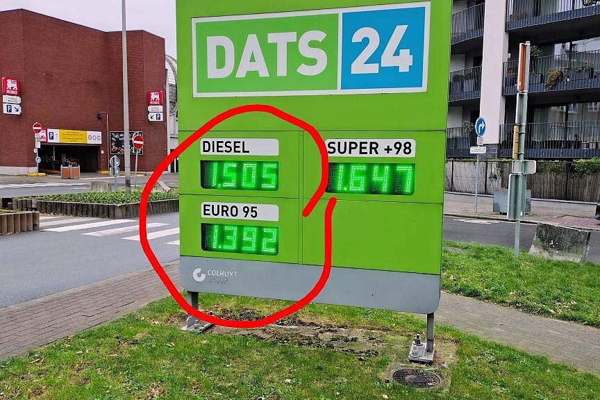 Benzin GEHT in Belgien! Kraftstoff-Preis nach Energiegehalt: Diesel DEUTLICH TEURER als Benzin. Geht NICHT in Deutschland wg. der Diesel-Subventionierung / des Diesel-Privileg ;-)