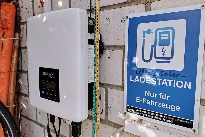 E-Tankstelle 0,00 € pro kWh elektrische Energie*): E-Fahrrad-Ladestation
