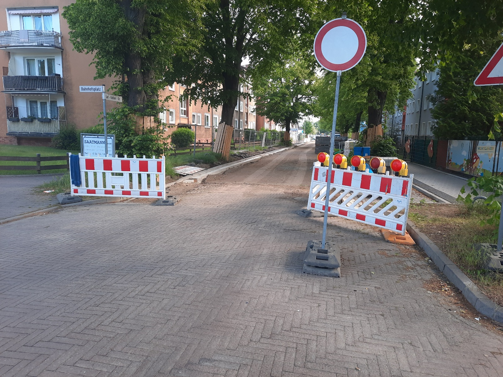 DAS kann ja wohl was werden! Auf der Karl-Kellner-FAHRRAD-Straße wir kräftig gebaut: Fürs bessere Radfahren ...